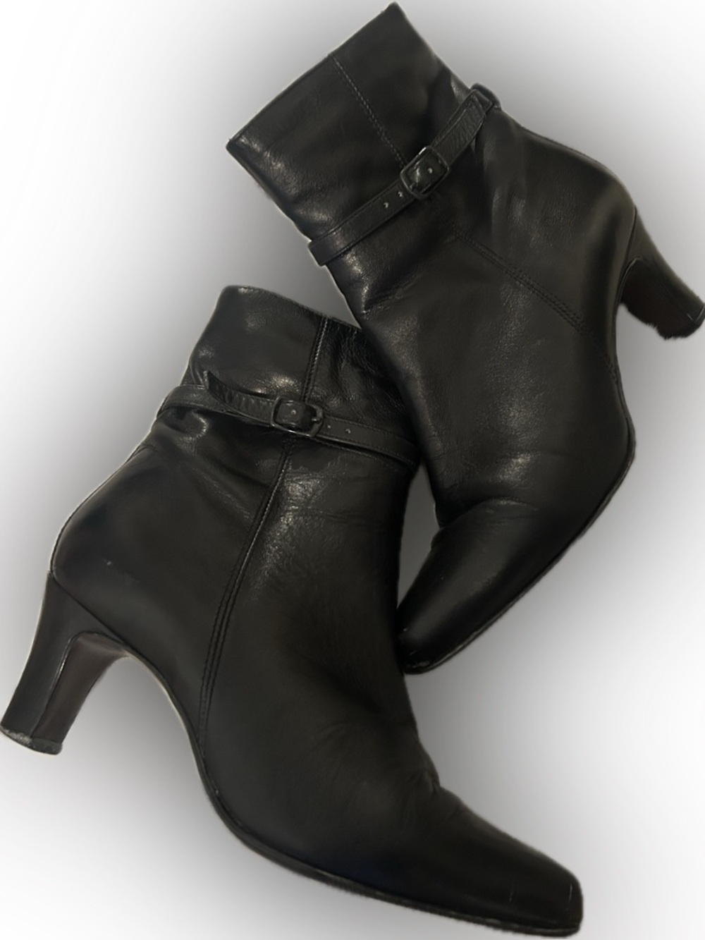 👢👢Alessa Women's Black Leather Ankle Booties with Strap Detail👢👢